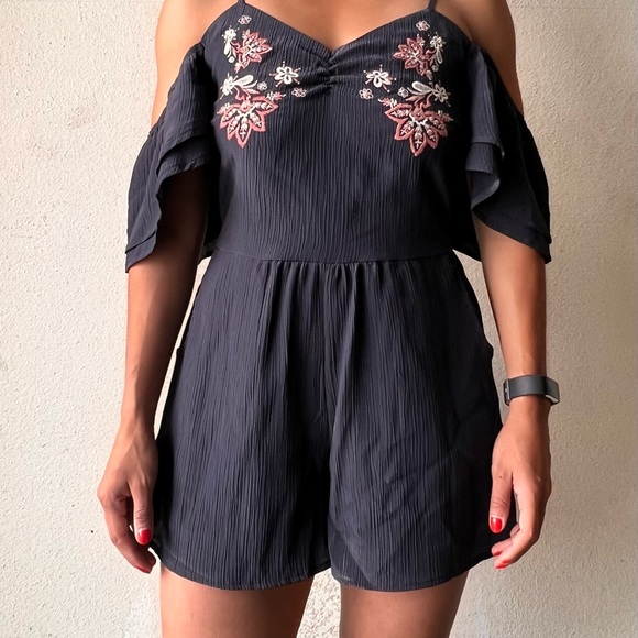 Summer Romper - Picture 2 of 6